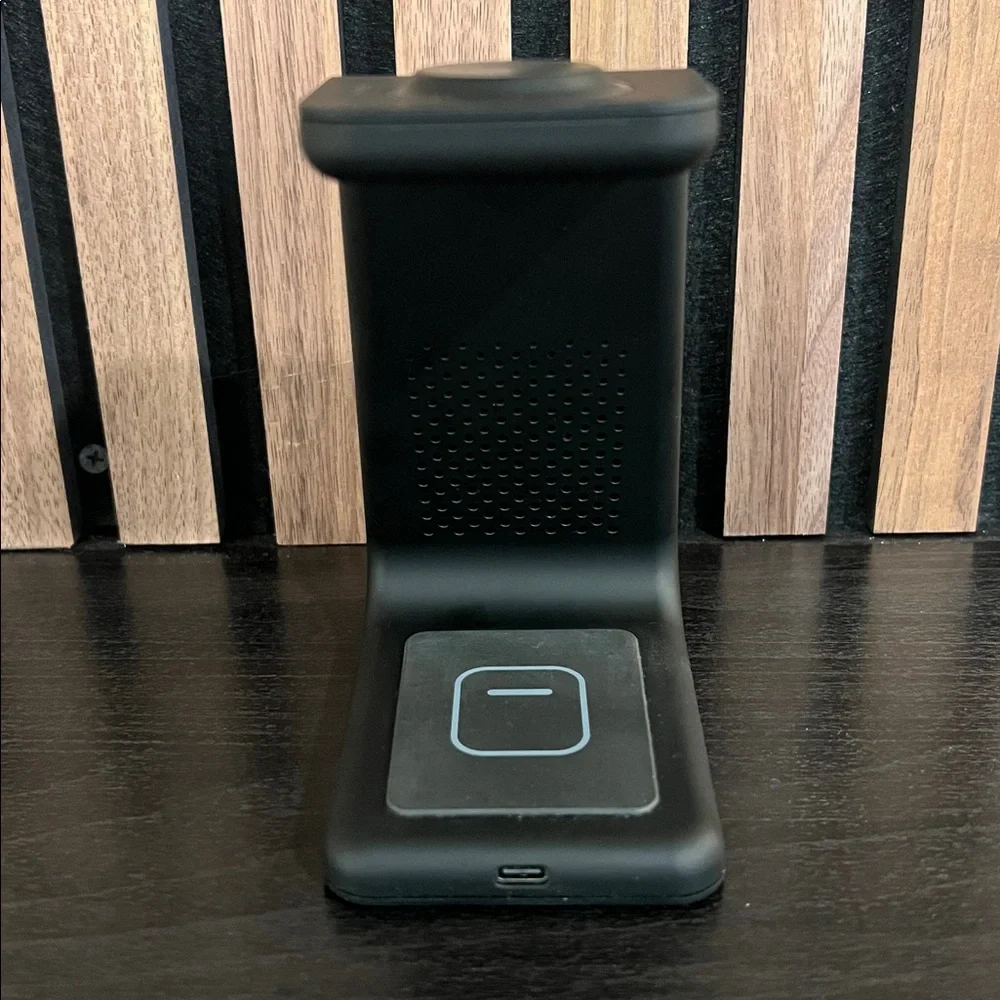 3-in-1 Wireless Charging Station